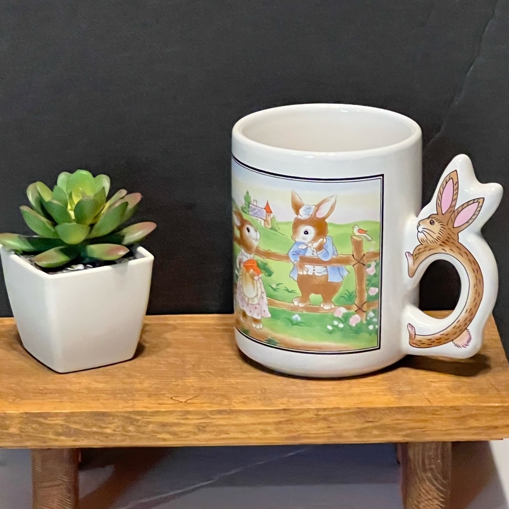 Vintage Peter Rabbit Mug - Picture 2 of 10